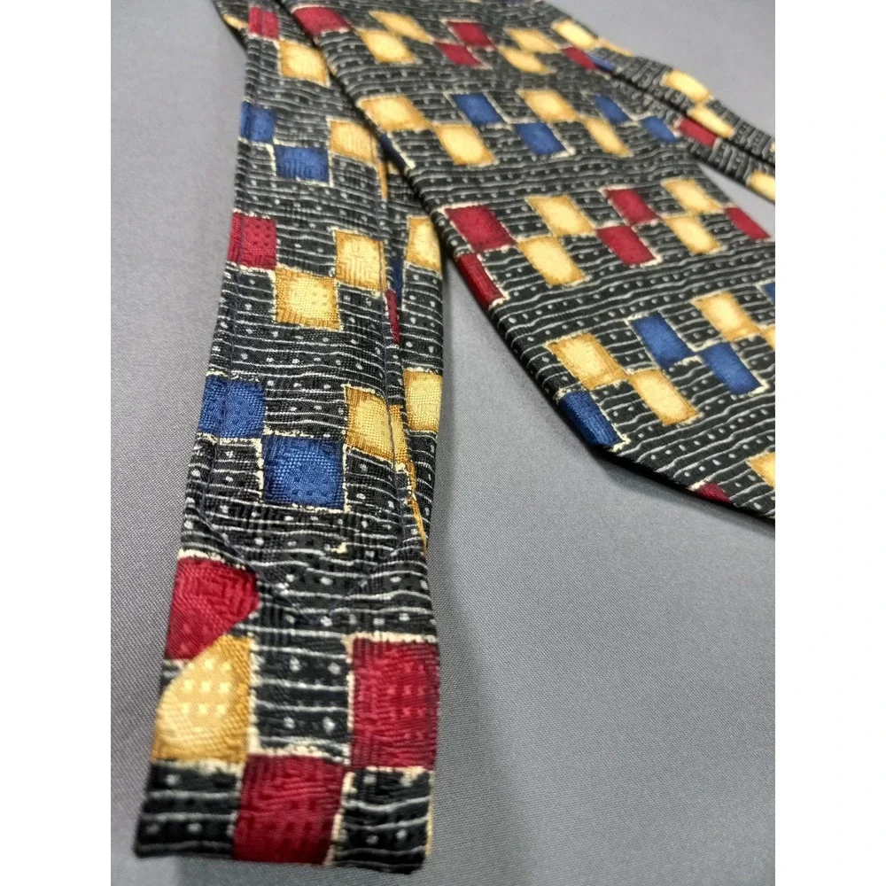 Roundtree & Yorke Mens Silk‎ Tie Geometric Square Pattern Red Blue Gold Black
